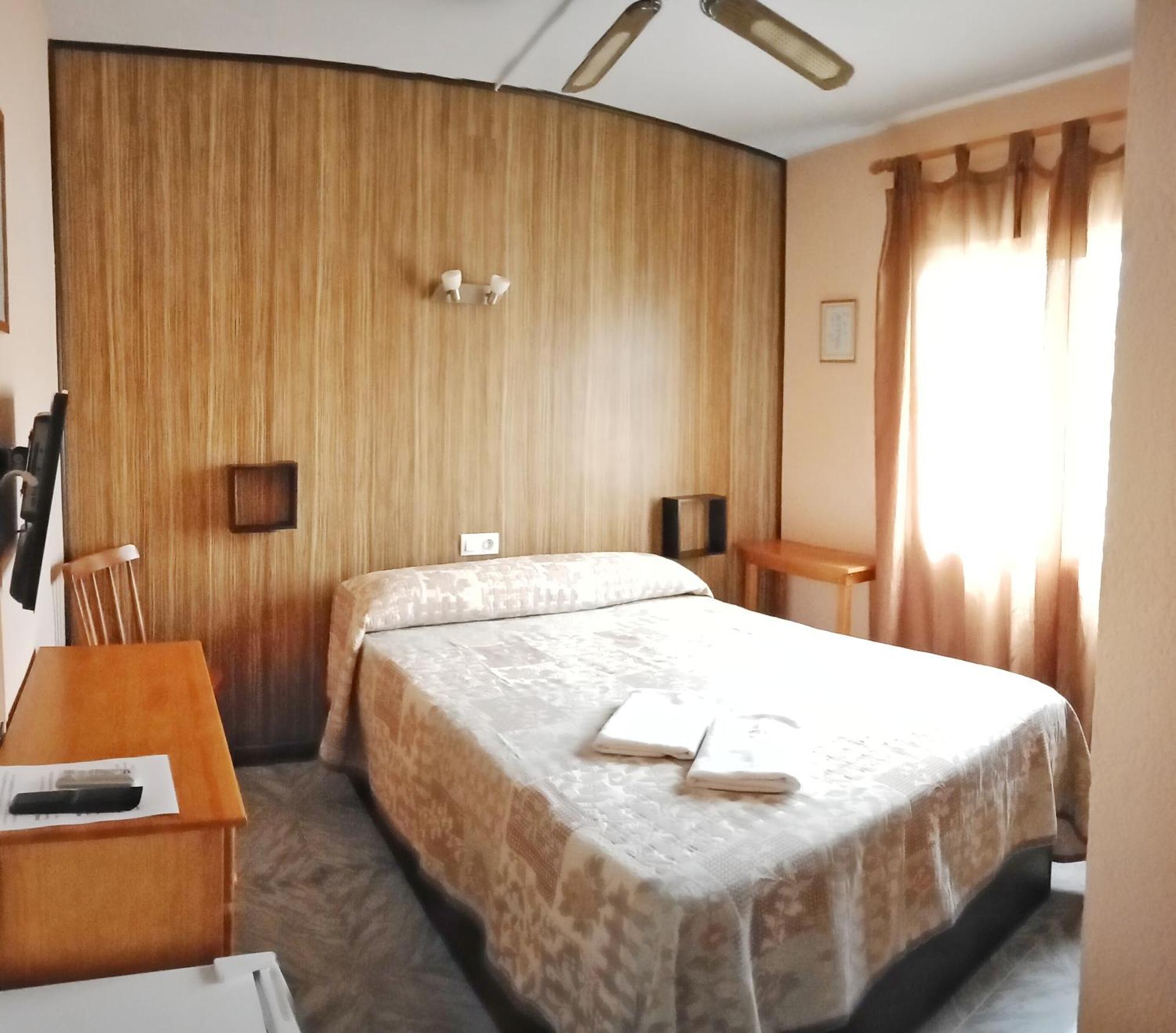 Hostal Cristina Denia Dış mekan fotoğraf
