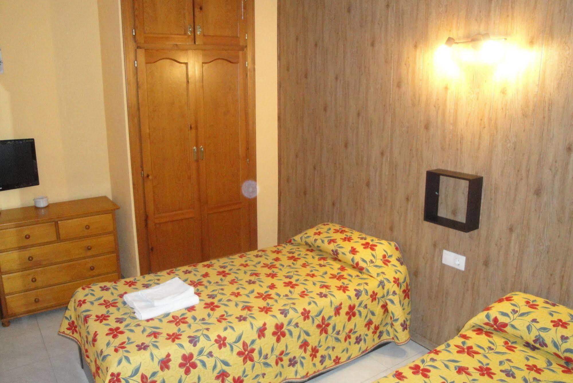 Hostal Cristina Denia Dış mekan fotoğraf