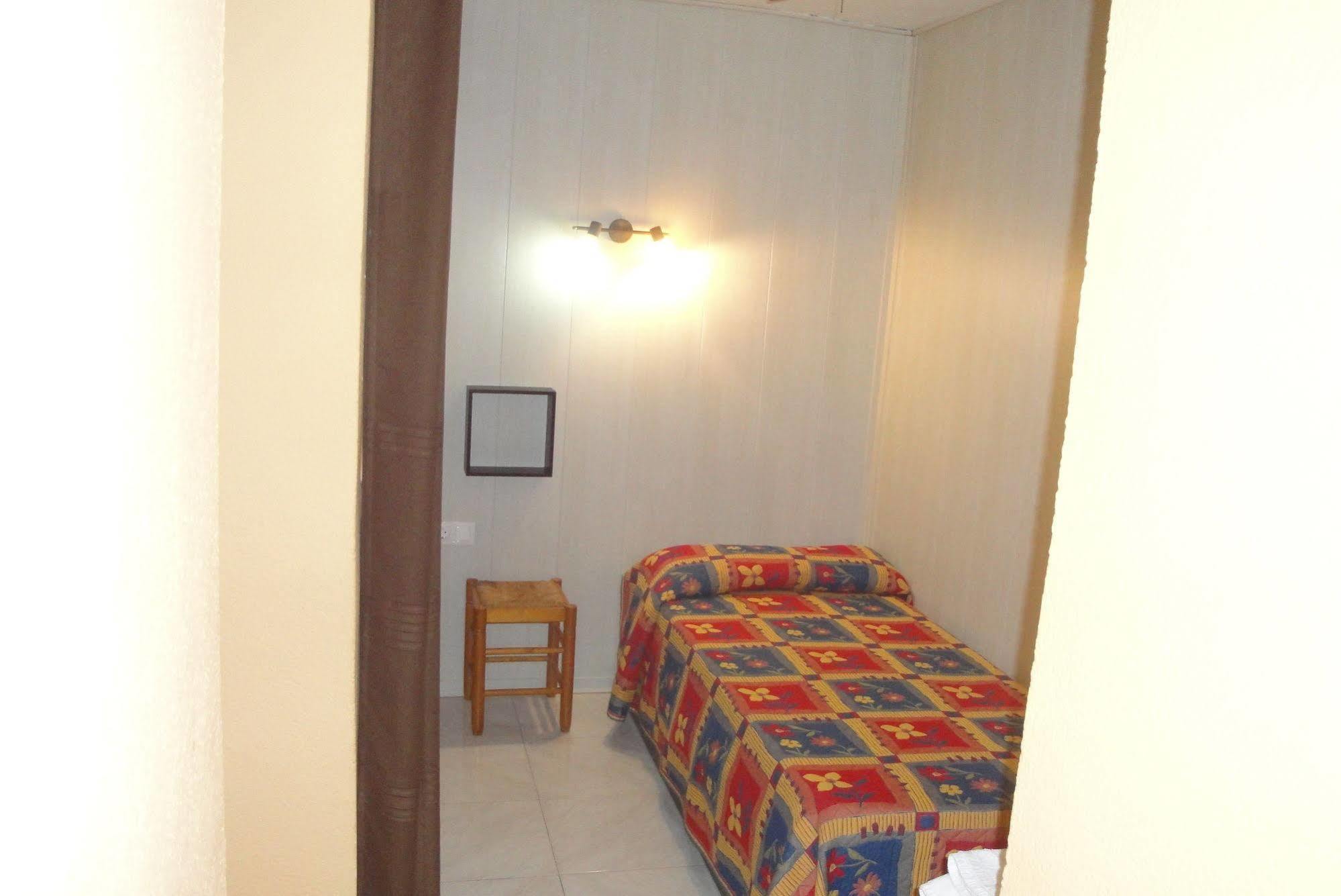 Hostal Cristina Denia Dış mekan fotoğraf
